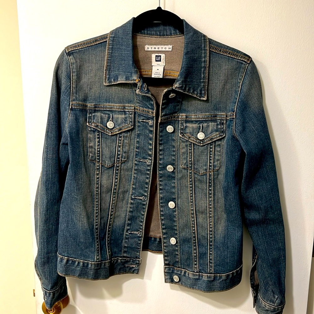 Gap Stretch Denim Jean Jacket In Medium Euc - image 1